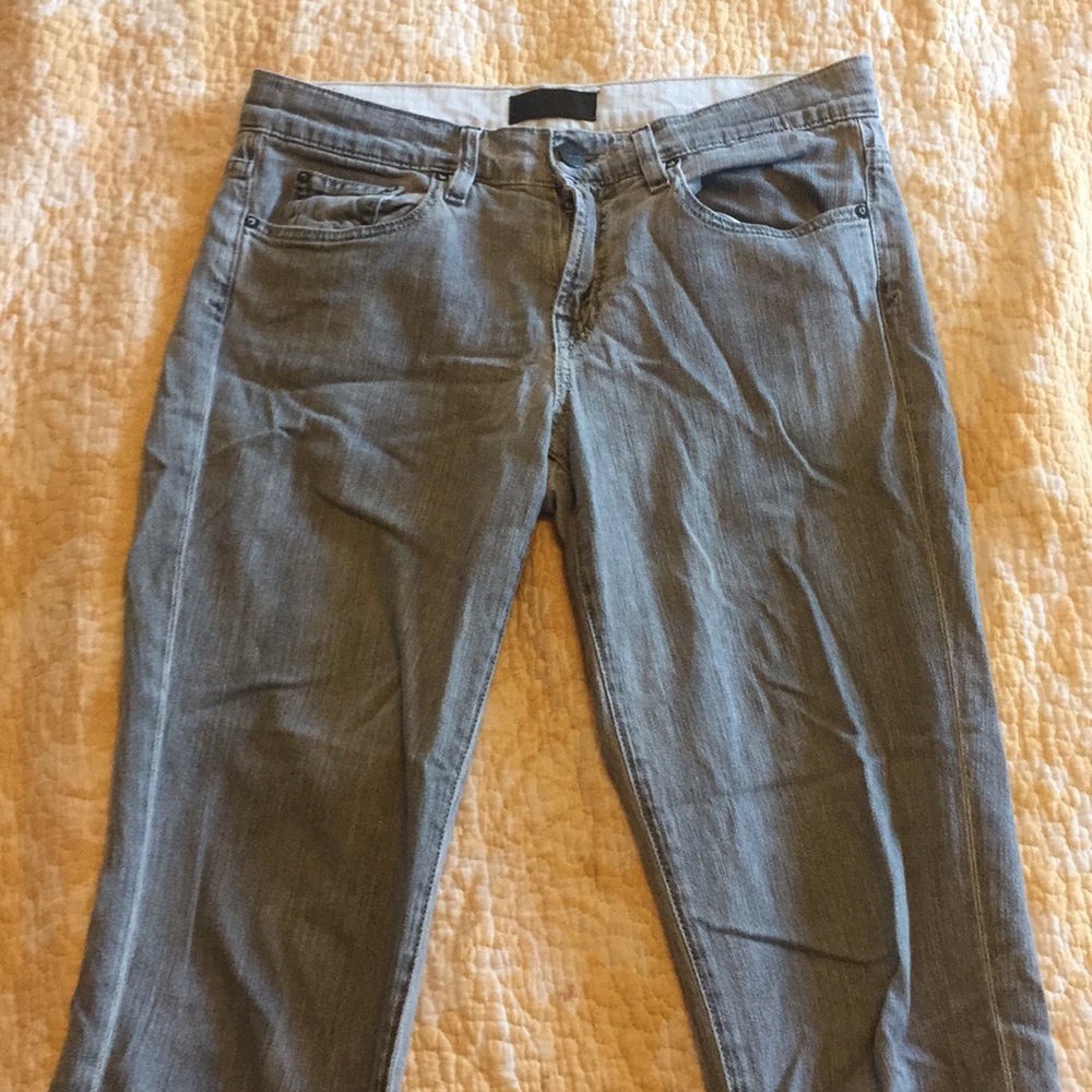 Vince gray skinny jeans— so soft!